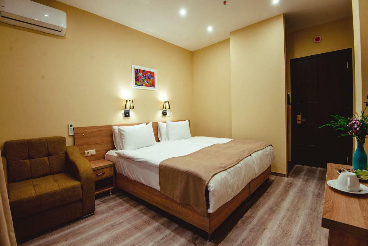 Bliss Hotel Tbilisi Esterno foto