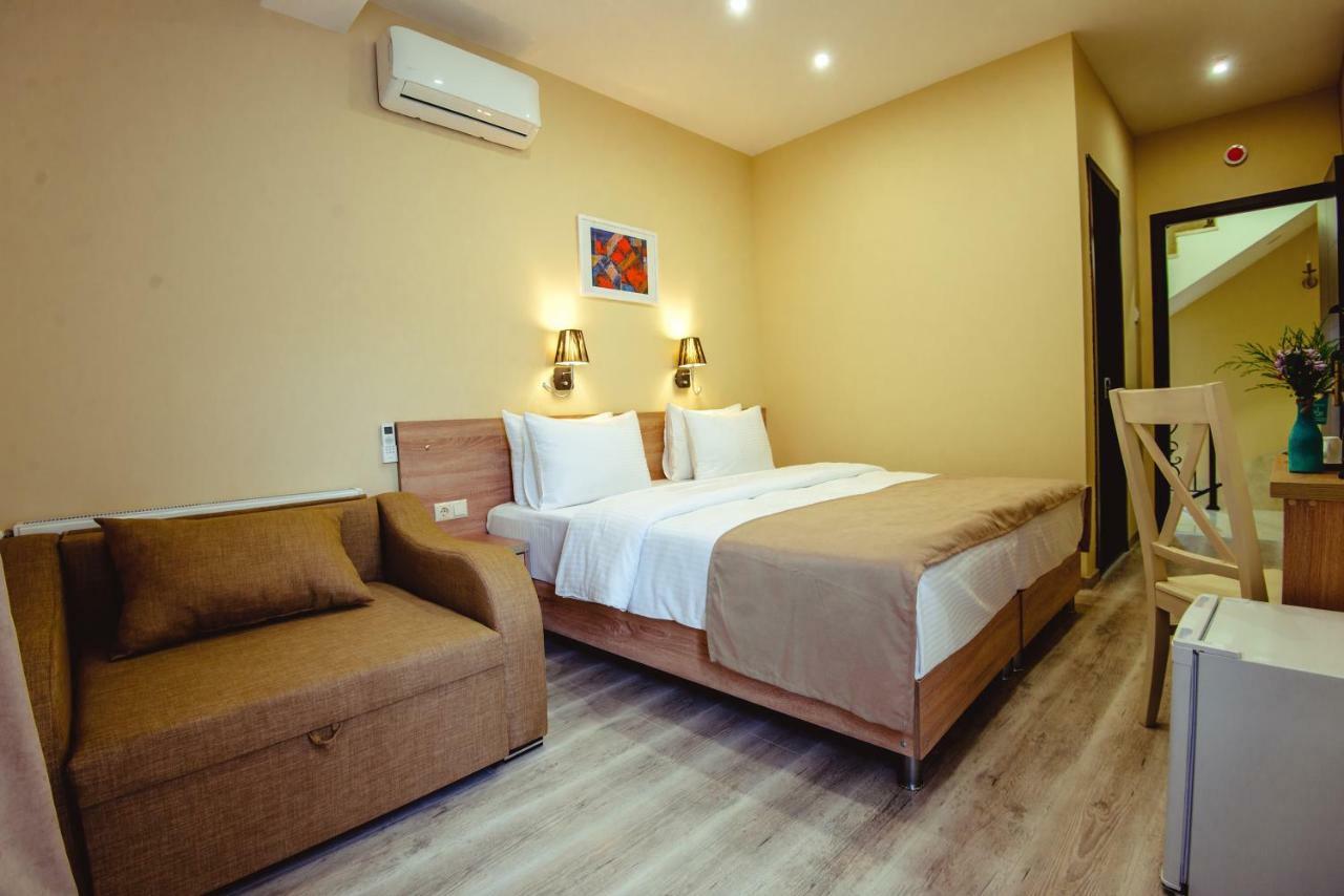 Bliss Hotel Tbilisi Esterno foto